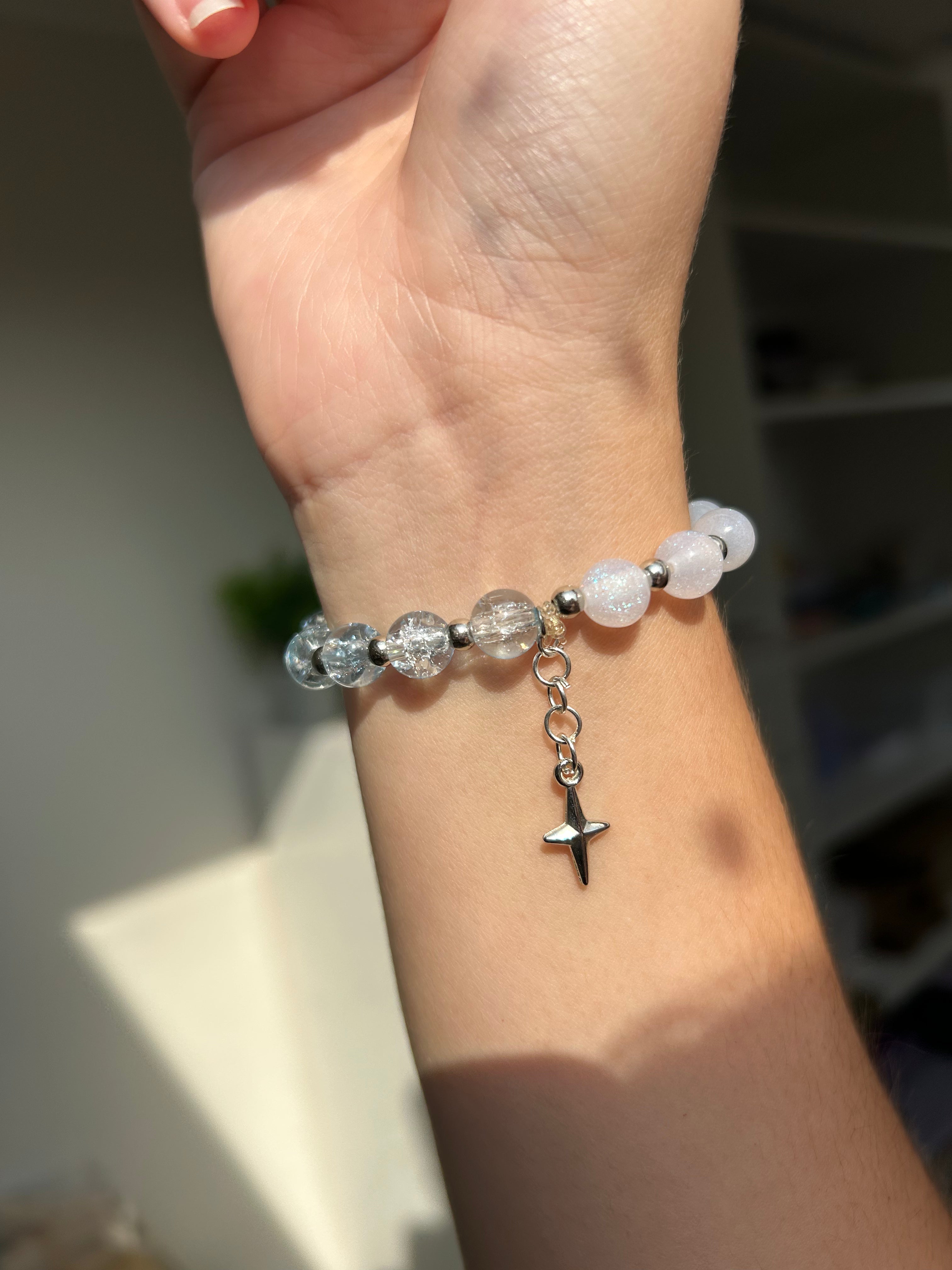Frosted Star - Glass bead Bracelet