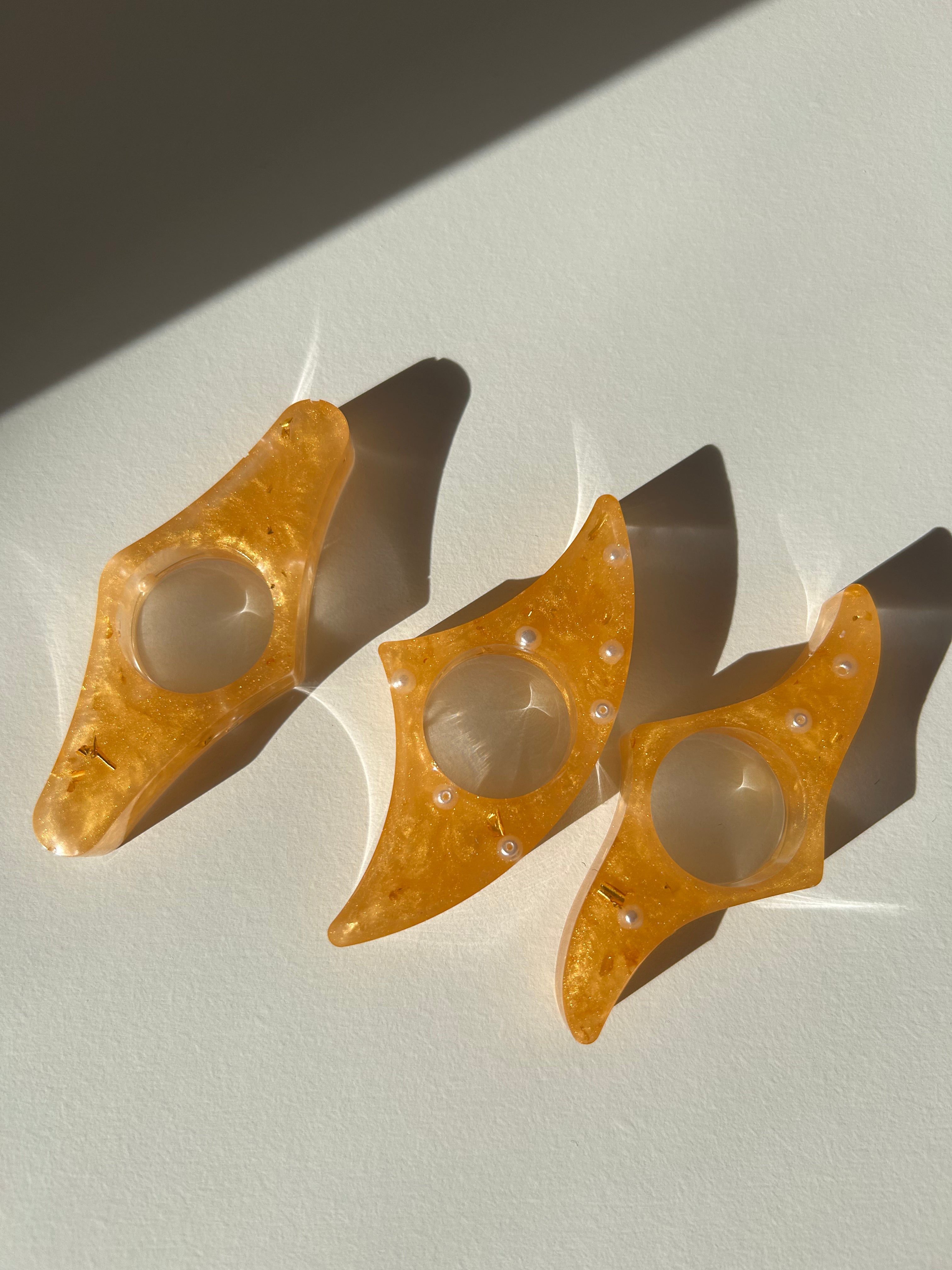 Page Holder varies on order